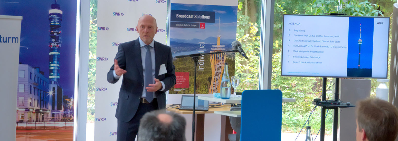 slide-grusswort-lippert__1550x550.jpg